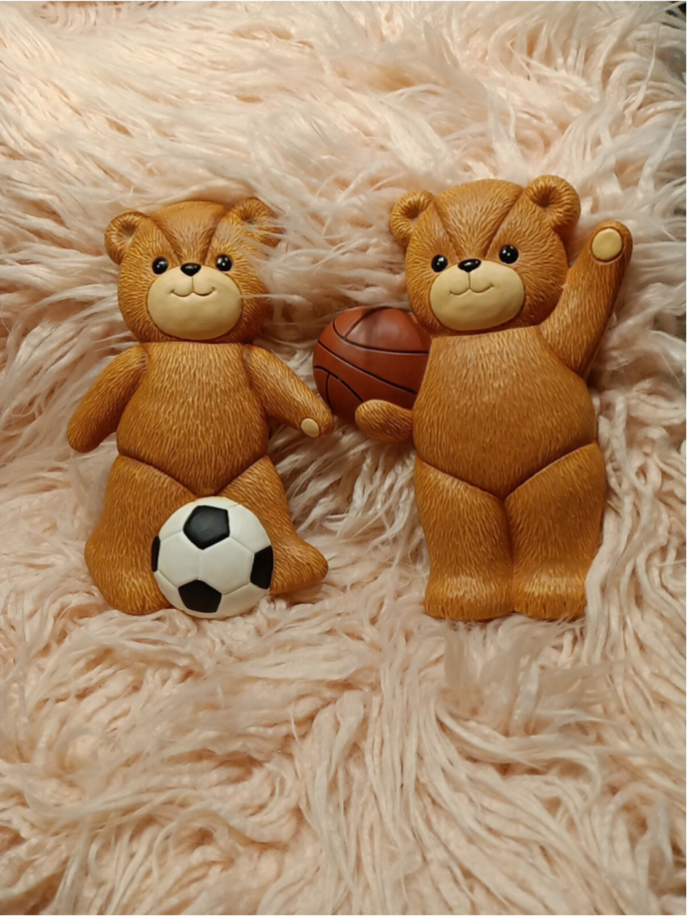 Lucy and Me Lucy Rigg Bear Wall Hangings soccer basketball enesco 1985 set of 2
